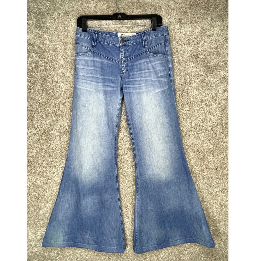 Free People V-Yoke Flare Bell Bottom Jeans Womens 27 Light Blue Wide Leg Retro